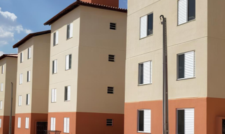 Curso prepara profissionais para intermediação de terrenos em projetos habitacionais