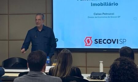 UniSecovi inicia 29ª turma do Curso de Incorporação Imobiliária com aula sobre fundamentos do setor